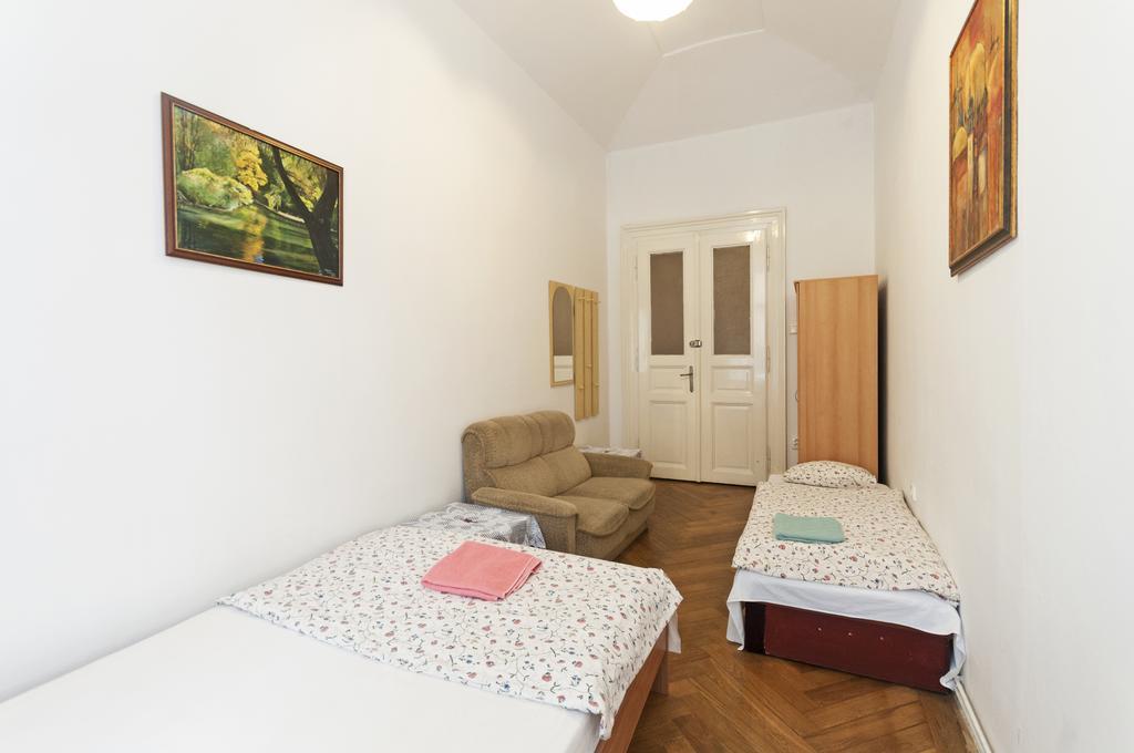 Gallery Hostel Prag Eksteriør billede